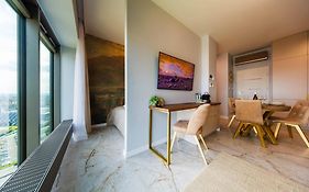 Olszynki Park 2- High-End Luxury Apartment With View, City Centre, Ac By Staynest
